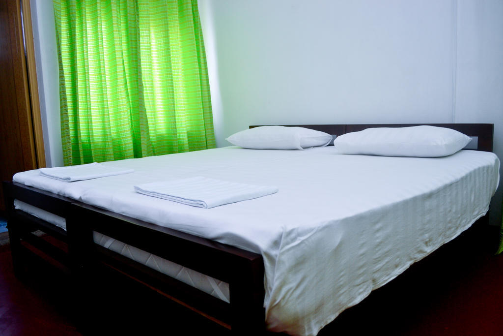 Hamilton House Hotel Negombo Room photo