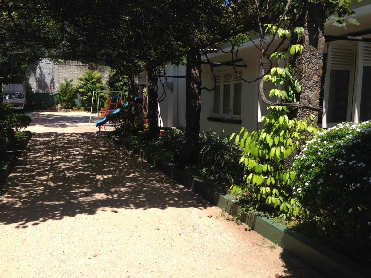Hamilton House Hotel Negombo Exterior photo